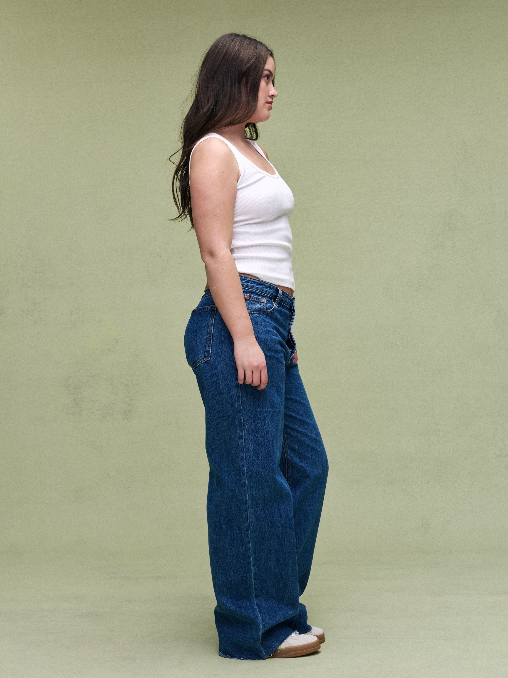 Low Rise Baggy Jeans - Medium Wash